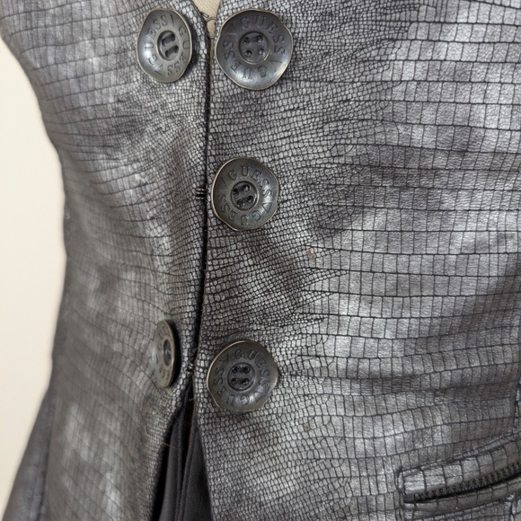Guess Vest Waistcoat Faux Snake Sleeveless Button Up Textured Fitted - Picture 7 of 12